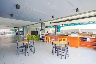 AJ Residence – Fotos 7
